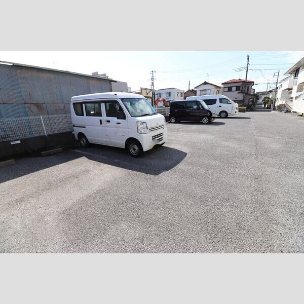 駐車場 (駐車場)