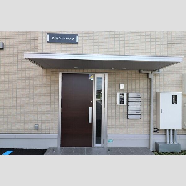 エントランス (エントランス)