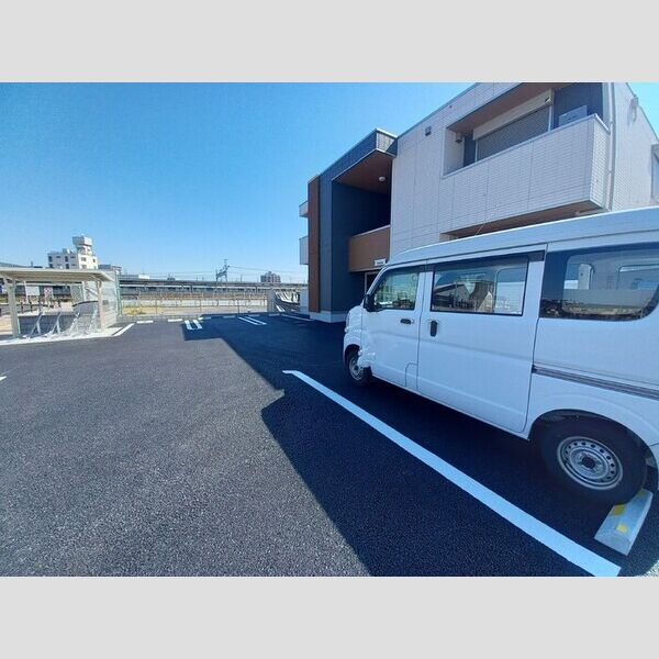 駐車場 (駐車場)