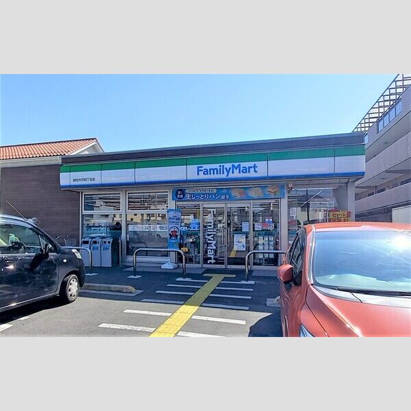 現地周辺 (ファミリーマート越谷大沢四丁目店 609m)