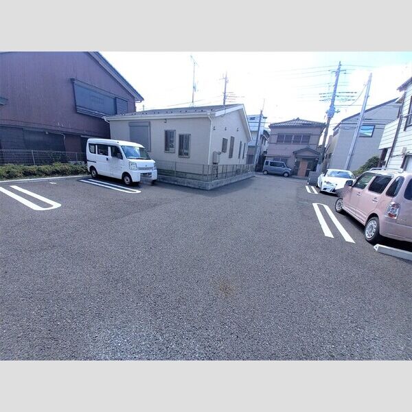 駐車場 (駐車場)