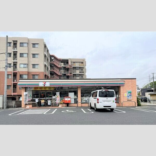 現地周辺 (セブンイレブン草加氷川北店　161m)