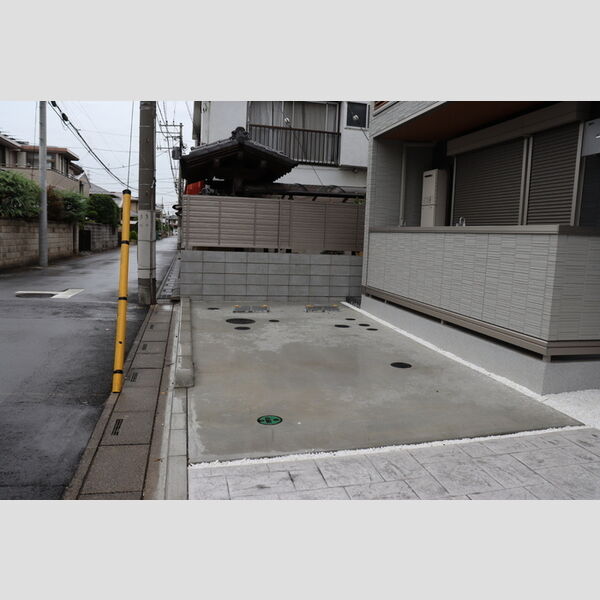 駐車場 (駐車場)