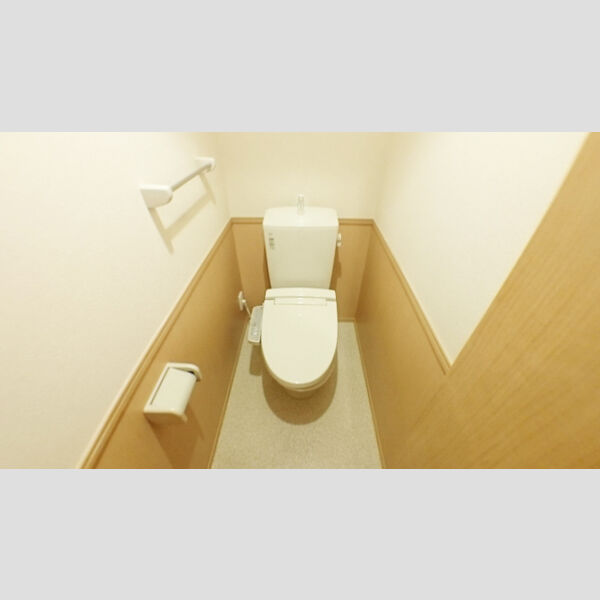 トイレ (温水洗浄暖房便座トイレ)