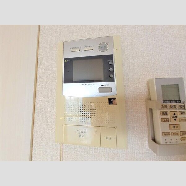 その他設備 (モニター付きインターホン)