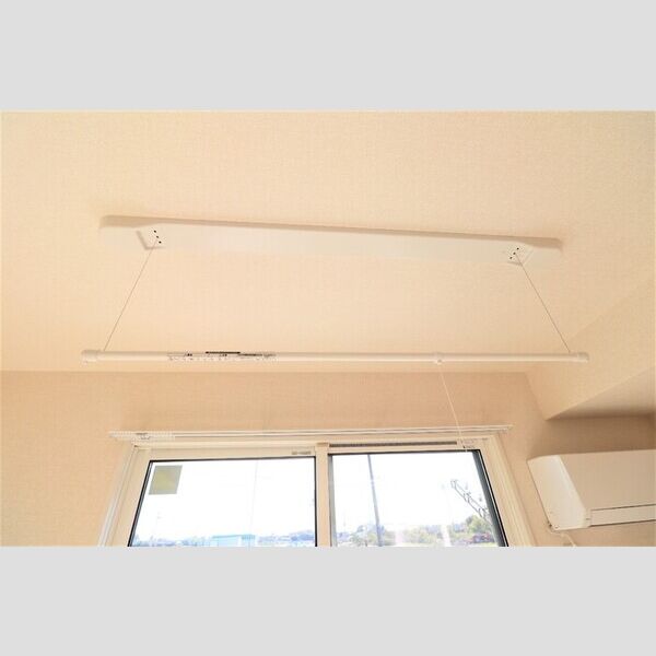 その他 (室内物干し)