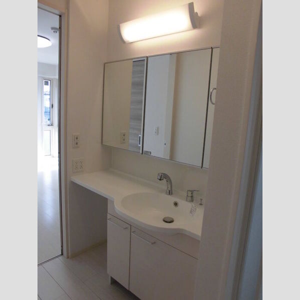 洗面所 (洗髪洗面化粧台)