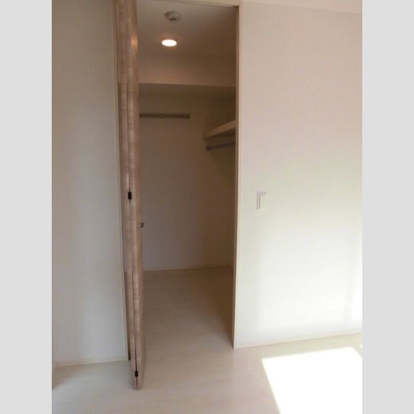 収納 (ウォークインクローゼット)