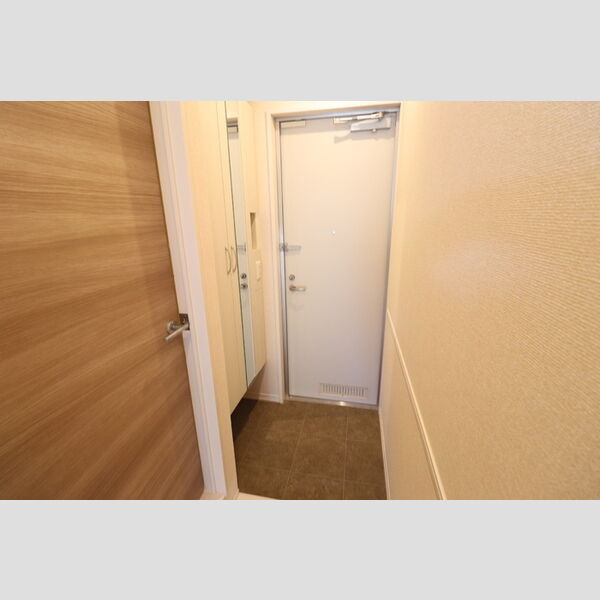 玄関 (玄関)