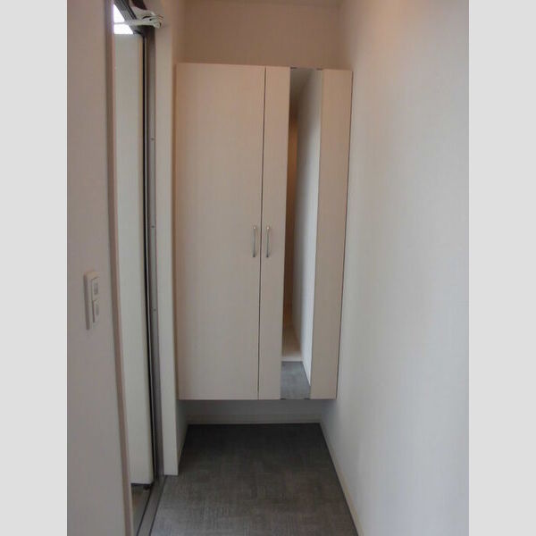 玄関 (シューズボックス)