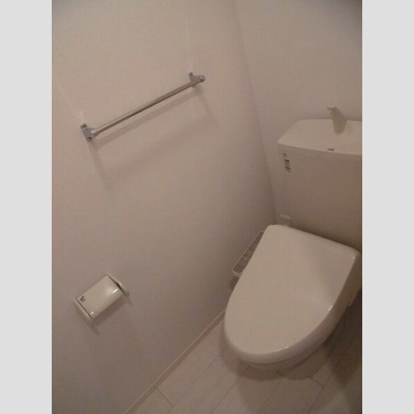 トイレ (温水洗浄暖房便座)