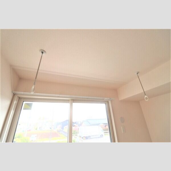 その他 (室内物干し)