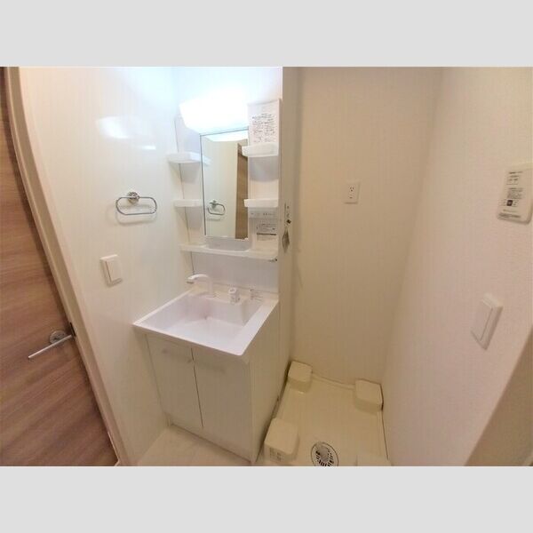 洗面所 (洗髪洗面化粧台)