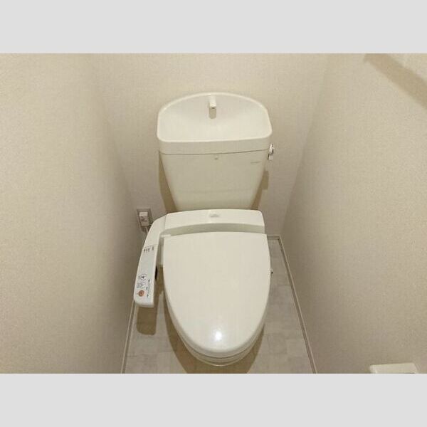 トイレ (温水洗浄暖房便座トイレ)