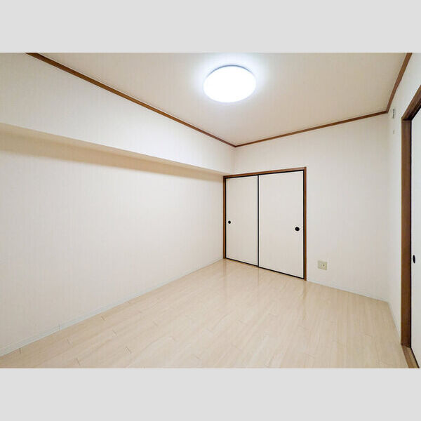その他 (洋室)