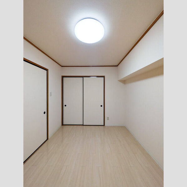 その他 (洋室)