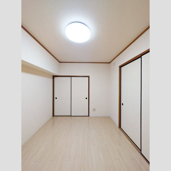 その他 (洋室)