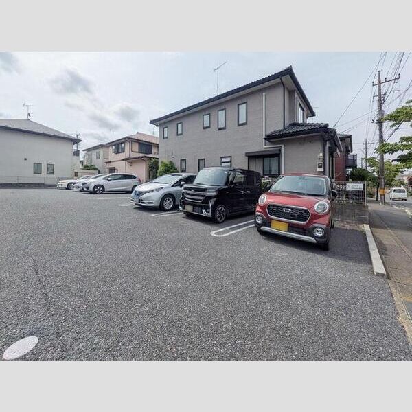 駐車場 (駐車場)