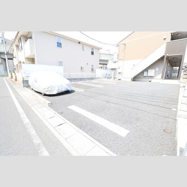 駐車場 (駐車場)