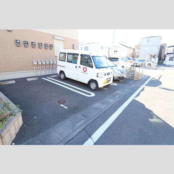 駐車場 (駐車場)