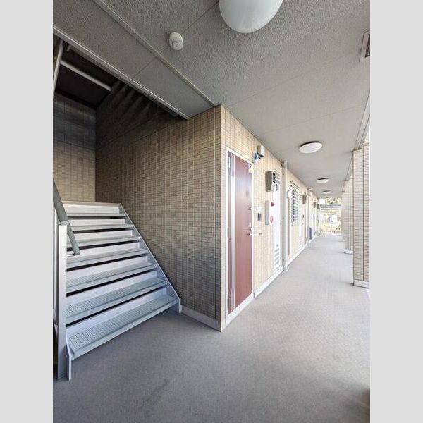 現地周辺 (ロビー)