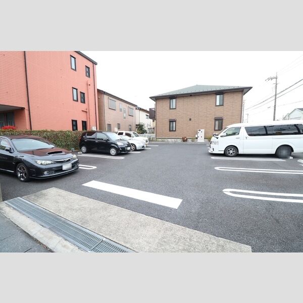 駐車場 (駐車場)