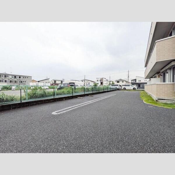 駐車場 (駐車場)