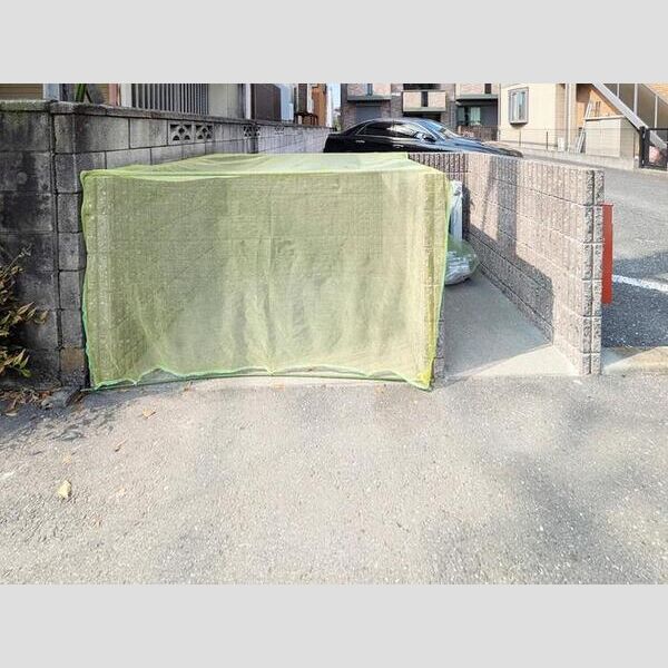 現地周辺 (ゴミ置き場)