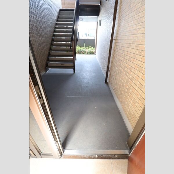 現地周辺 (ロビー)