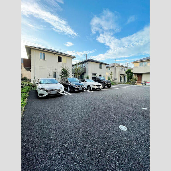 駐車場 (駐車場)