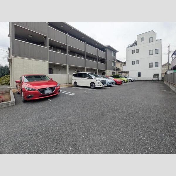 駐車場 (駐車場)