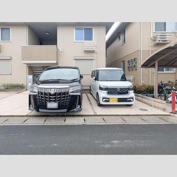 駐車場 (駐車場)
