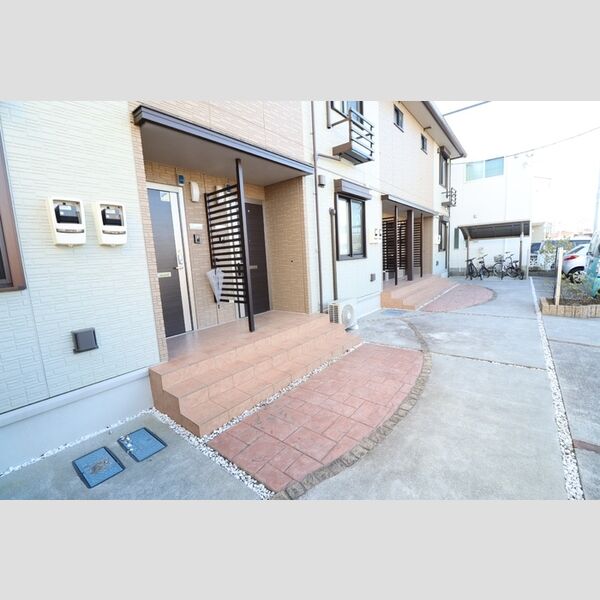 エントランス (エントランス)