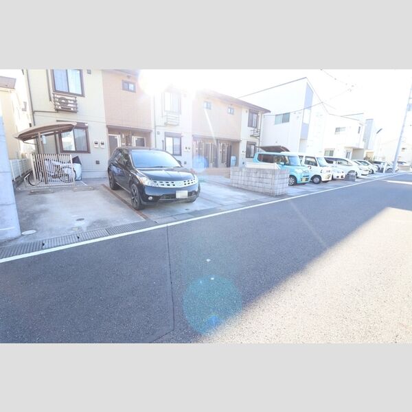 駐車場 (駐車場)