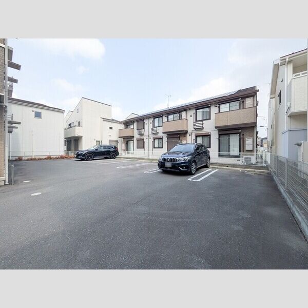 駐車場 (駐車場)