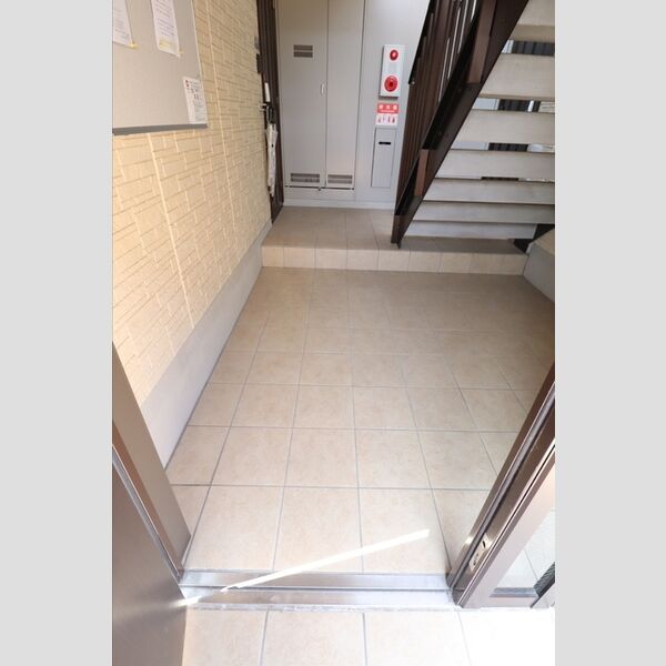 現地周辺 (ロビー)