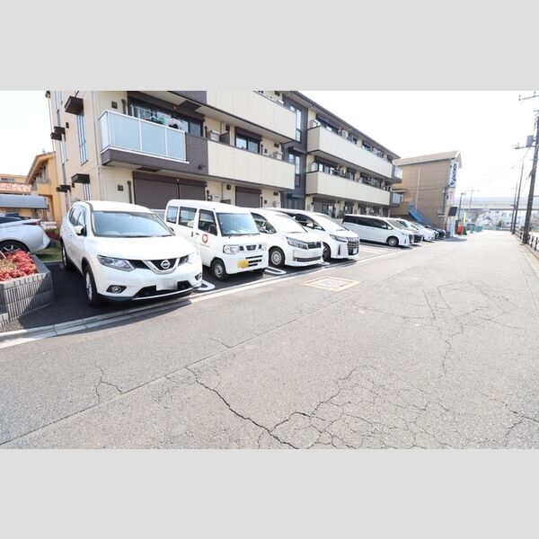 駐車場 (駐車場)