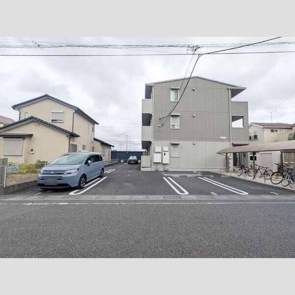駐車場 (駐車場)