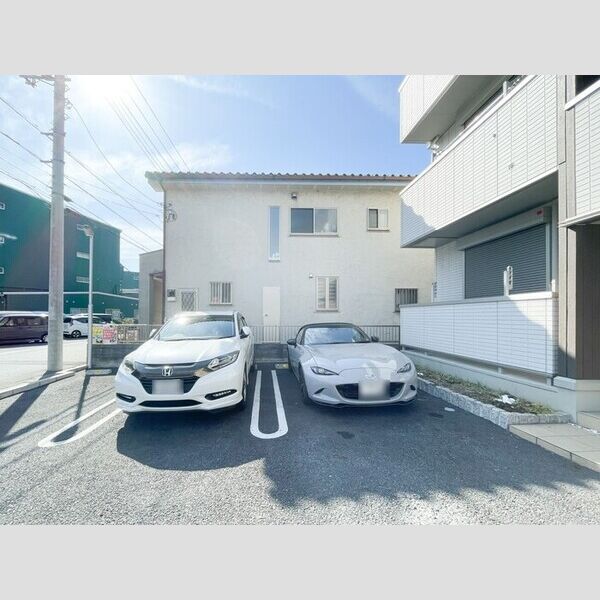 駐車場 (駐車場)
