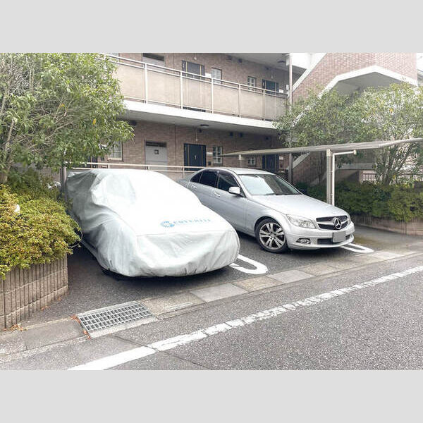 駐車場 (駐車場)