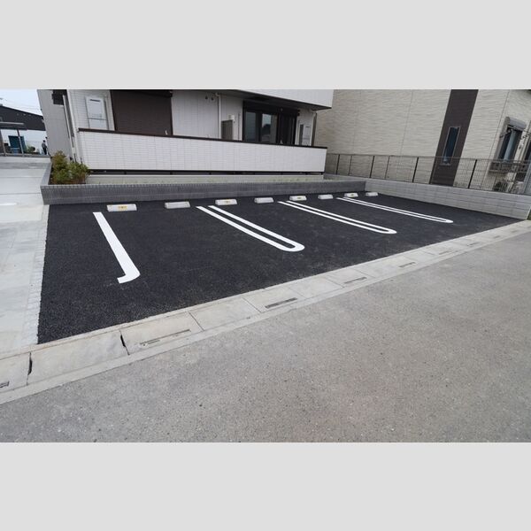 駐車場 (駐車場)