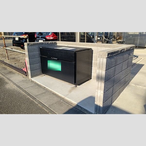 現地周辺 (ゴミ置き場)