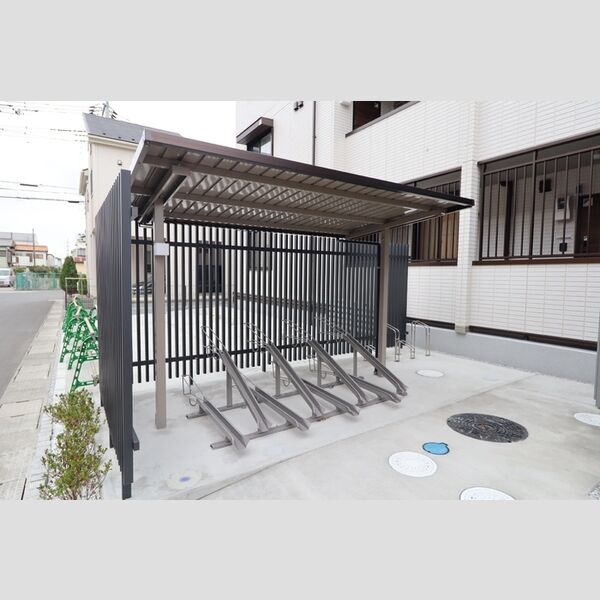 現地周辺 (駐車場)