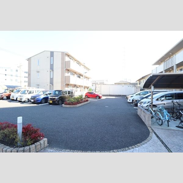 駐車場 (駐車場)