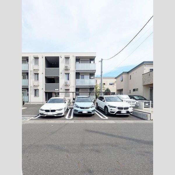 駐車場 (駐車場)