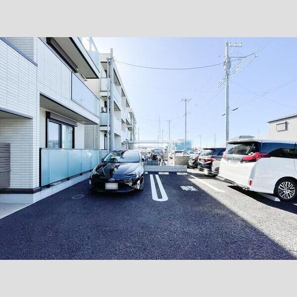 駐車場 (駐車場)