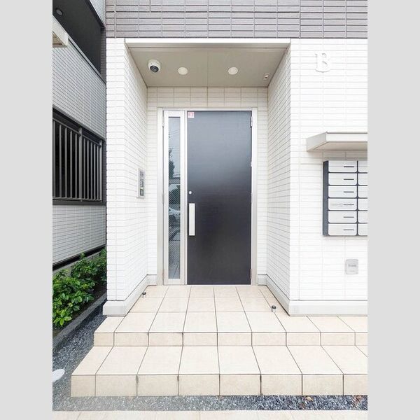 エントランス (エントランス)