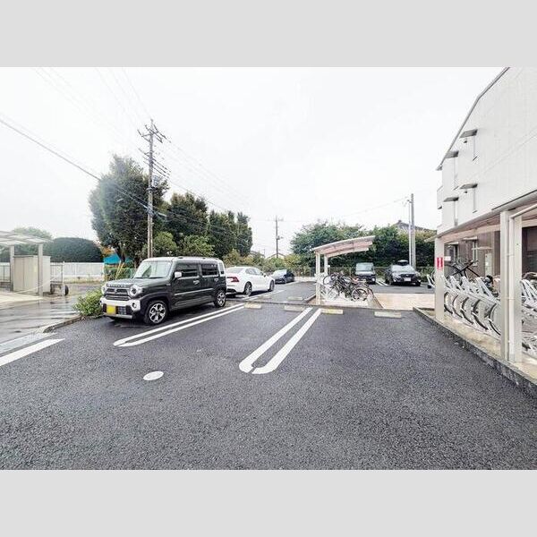 駐車場 (駐車場)