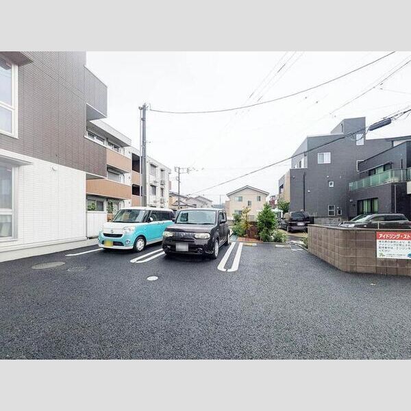 駐車場 (駐車場)