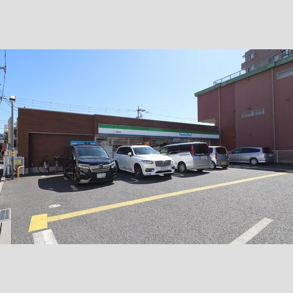 現地周辺 (ファミリーマート三郷駅南店(465m))